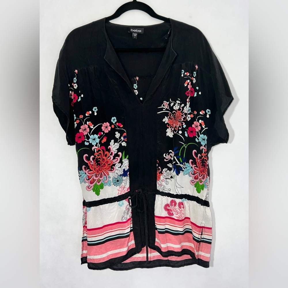 Bebe 100% Silk Floral Dolman Sleeve Kimono style Blouse 
Top
